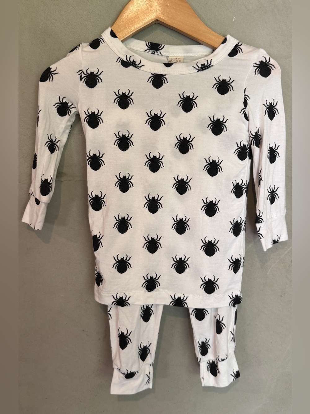 Kate Quinn bamboo two-piece pajamas spiders 12-18 months